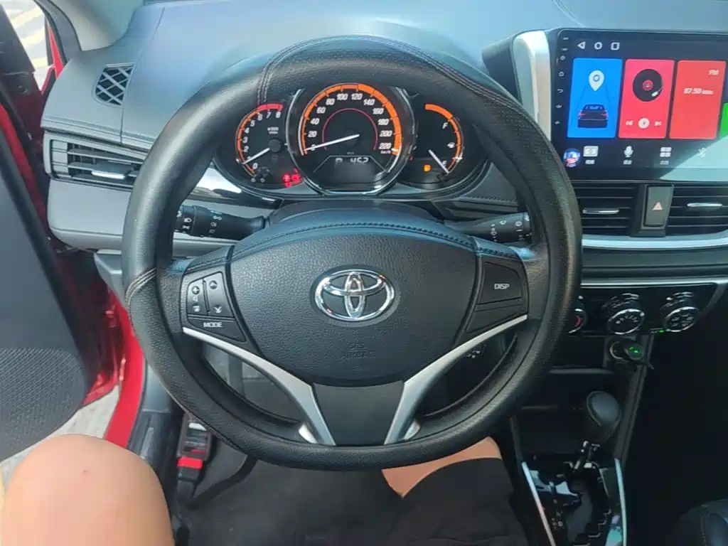 Toyota Yaris L — миниатюра 11