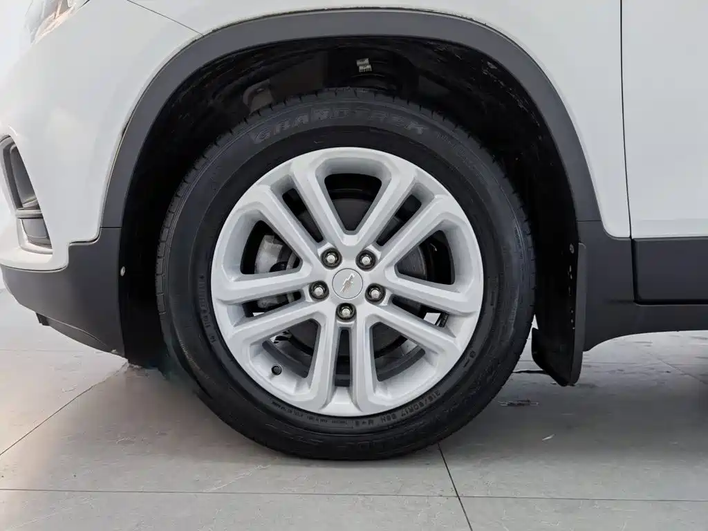 Chevrolet Trax — миниатюра 17