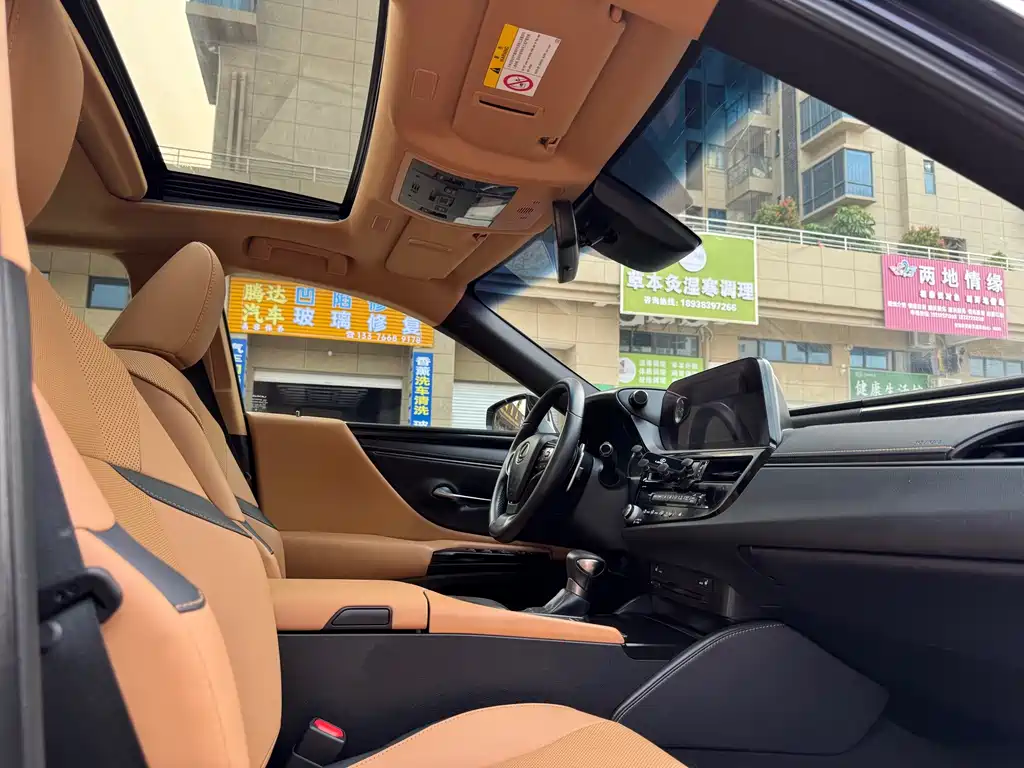 Lexus ES — миниатюра 18
