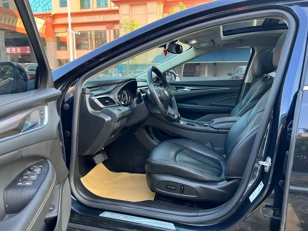 Buick LaCrosse 2020 652T Luxury