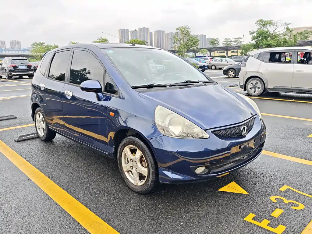 Honda Fit — миниатюра 3