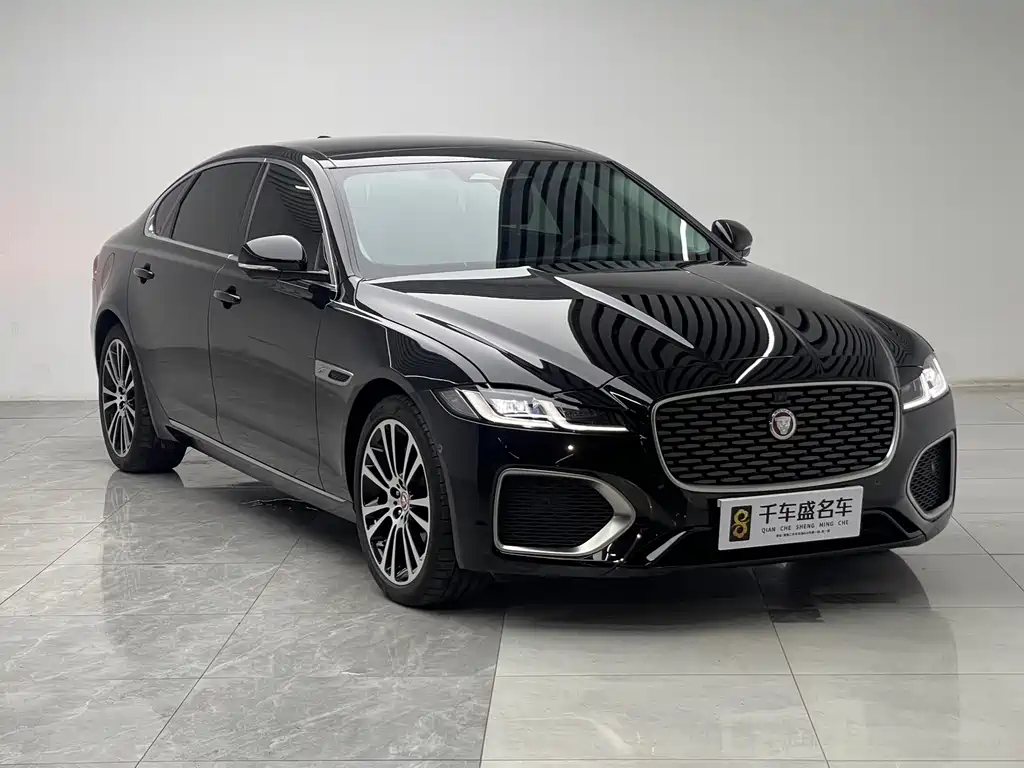 Jaguar XFL — миниатюра 3