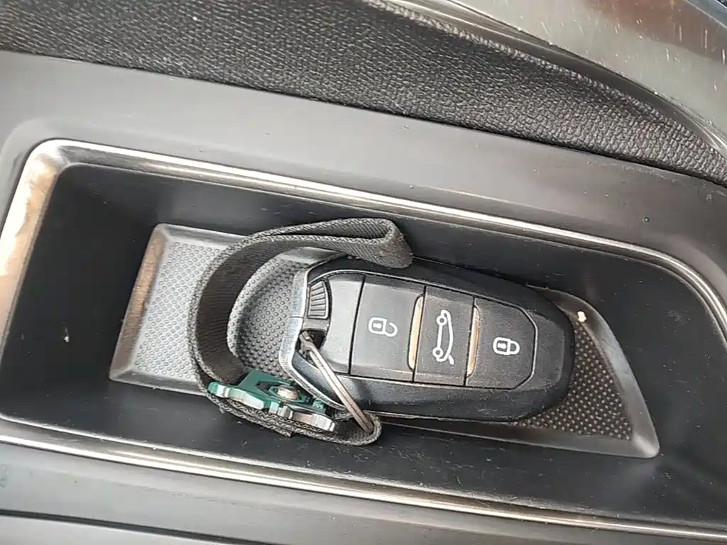 Peugeot 4008 — миниатюра 9