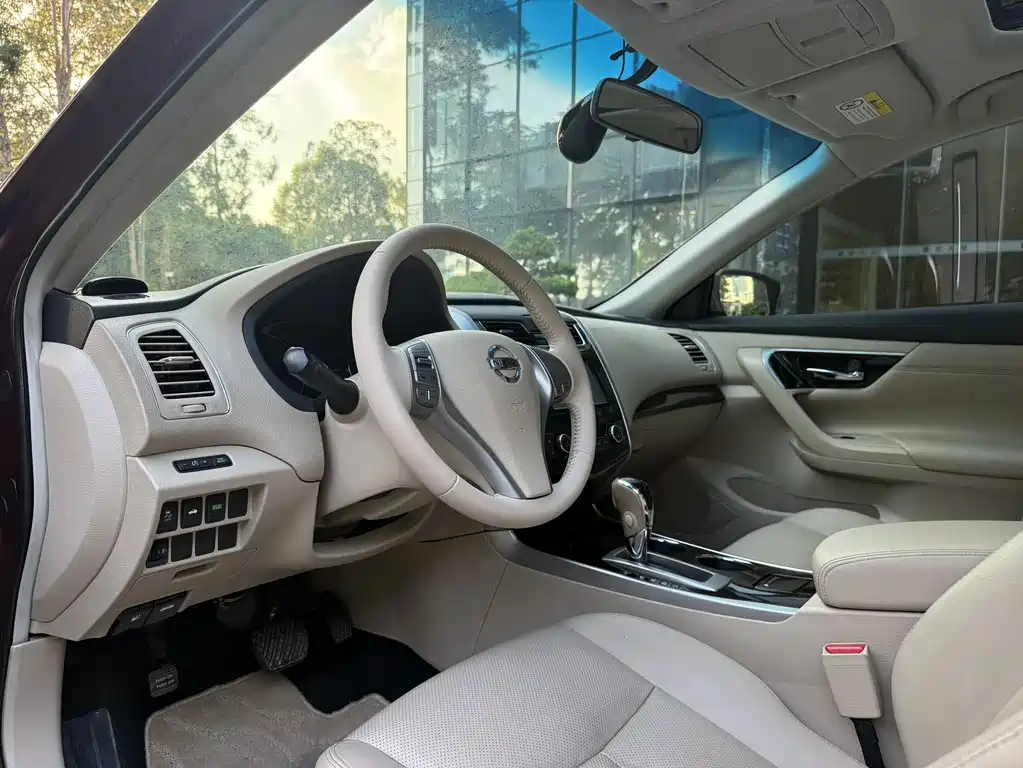 Nissan Teana — миниатюра 5