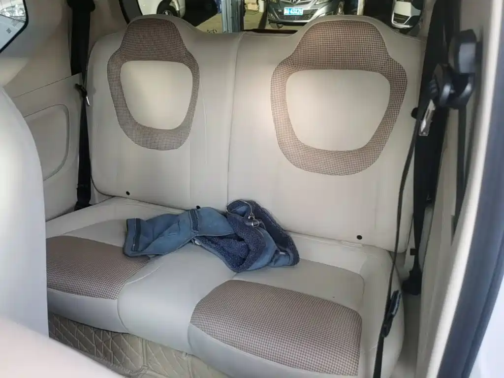 Wuling MINIEV — миниатюра 17