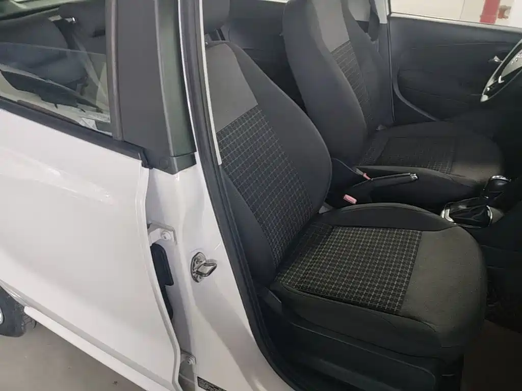 Volkswagen Polo — миниатюра 25