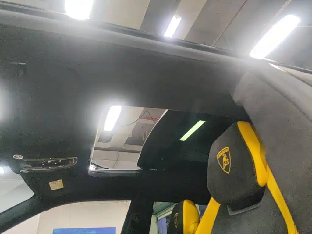Lamborghini Urus — миниатюра 9