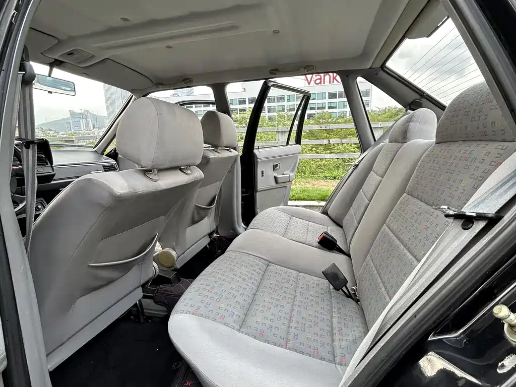 Volkswagen Santana 08 1.8 MT