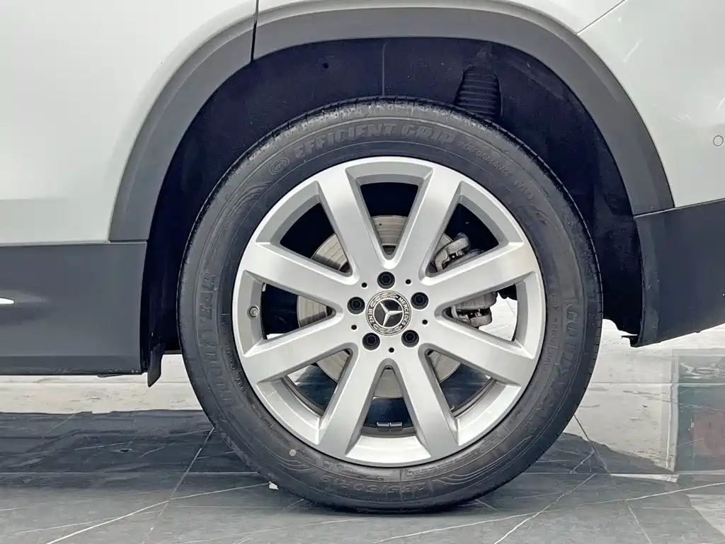 Mercedes-Benz GLB — миниатюра 25