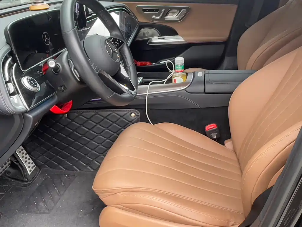Mercedes-Benz E-Class — миниатюра 4