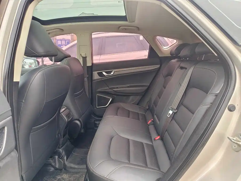 Geely Emgrand GS — миниатюра 5
