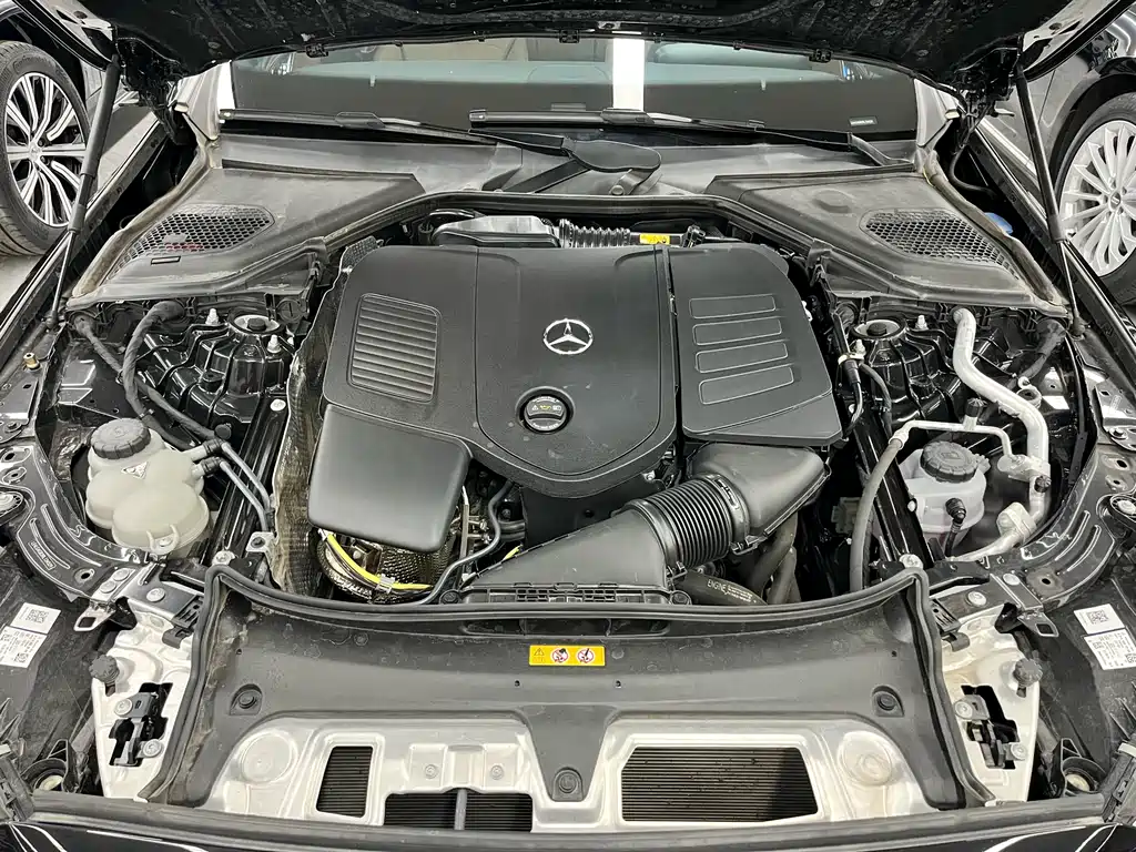 Mercedes-Benz E-Class — миниатюра 26