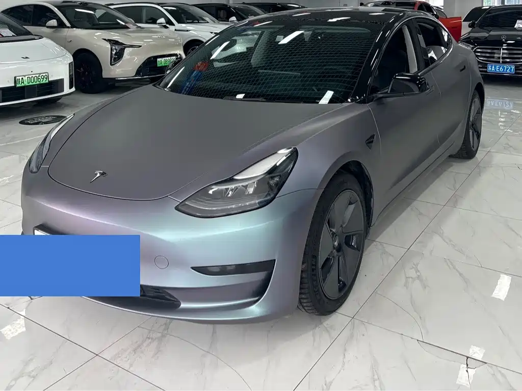 Tesla Model 3 — миниатюра 3