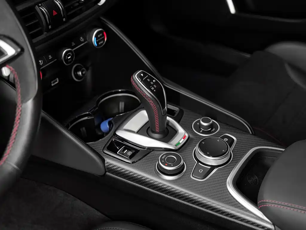 Alfa Romeo Giulia — миниатюра 23