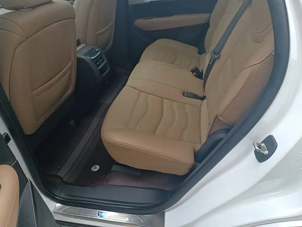 Cadillac XT5 — миниатюра 17