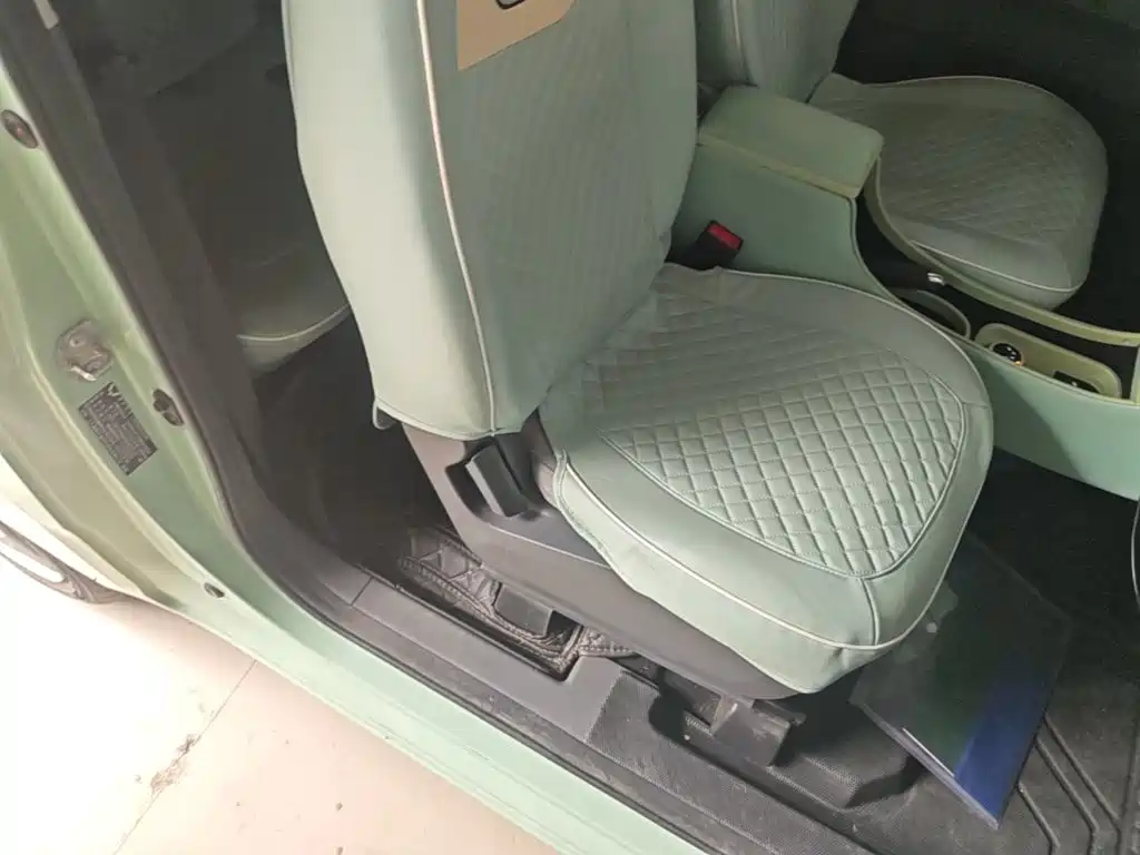 Wuling MINIEV — миниатюра 25