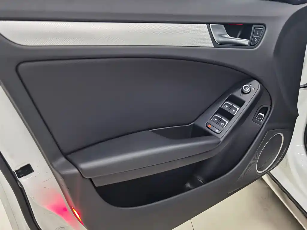 Audi A4 (Import) — миниатюра 16
