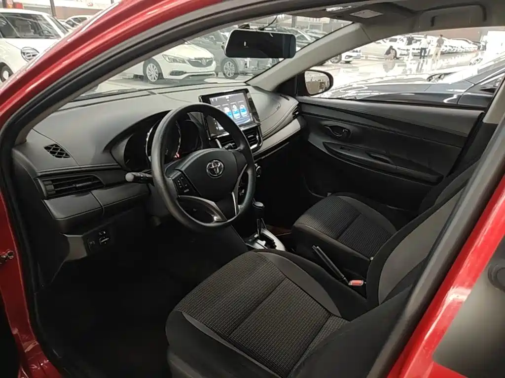 Toyota Vios FS — миниатюра 15