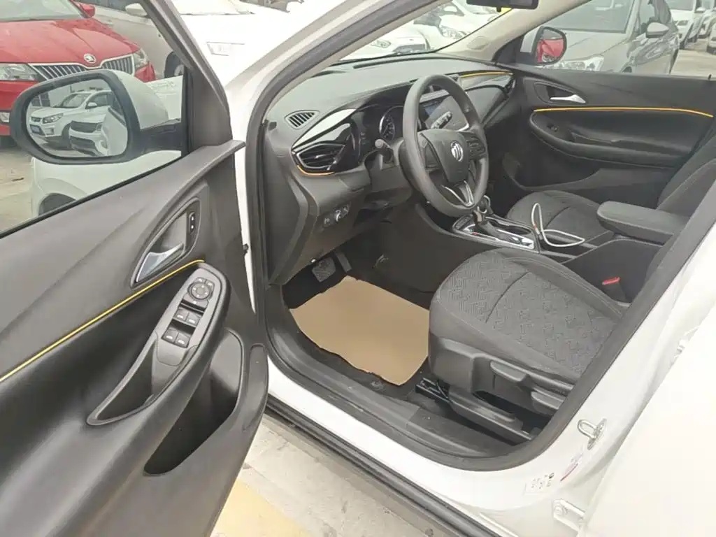 Buick Encore GX — миниатюра 16