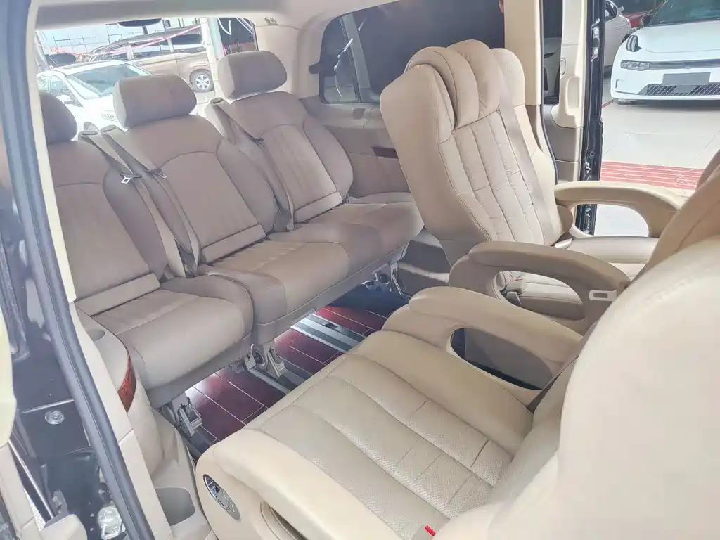 Mercedes-Benz Viano — миниатюра 7