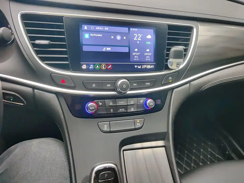 Buick LaCrosse — миниатюра 10