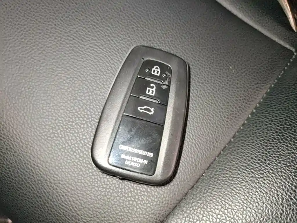 Toyota Corolla — миниатюра 9