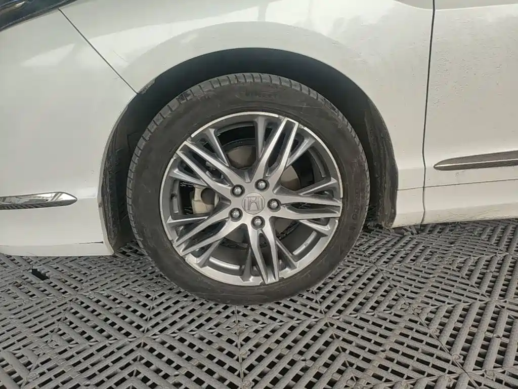 Honda Elysion — миниатюра 23