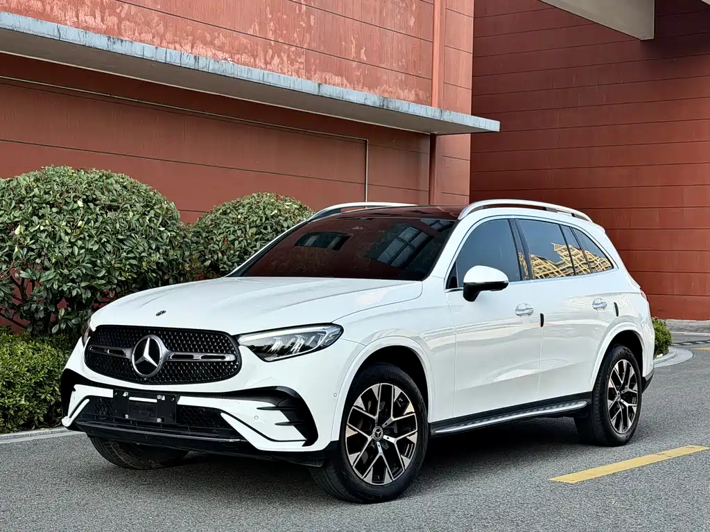 Mercedes-Benz GLC 2023 Facelift GLC 260 L 4MATIC Dynamic Type 5 seats