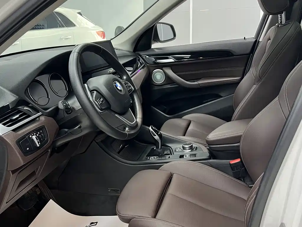 BMW X1 — миниатюра 9