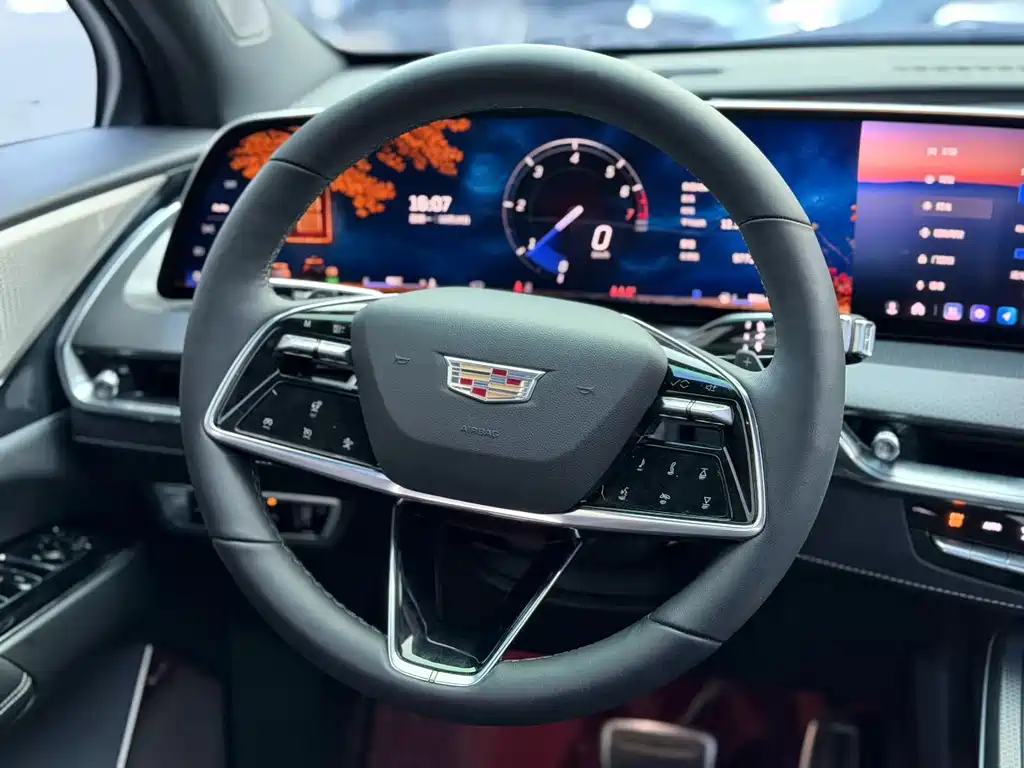 Cadillac XT5 — миниатюра 2