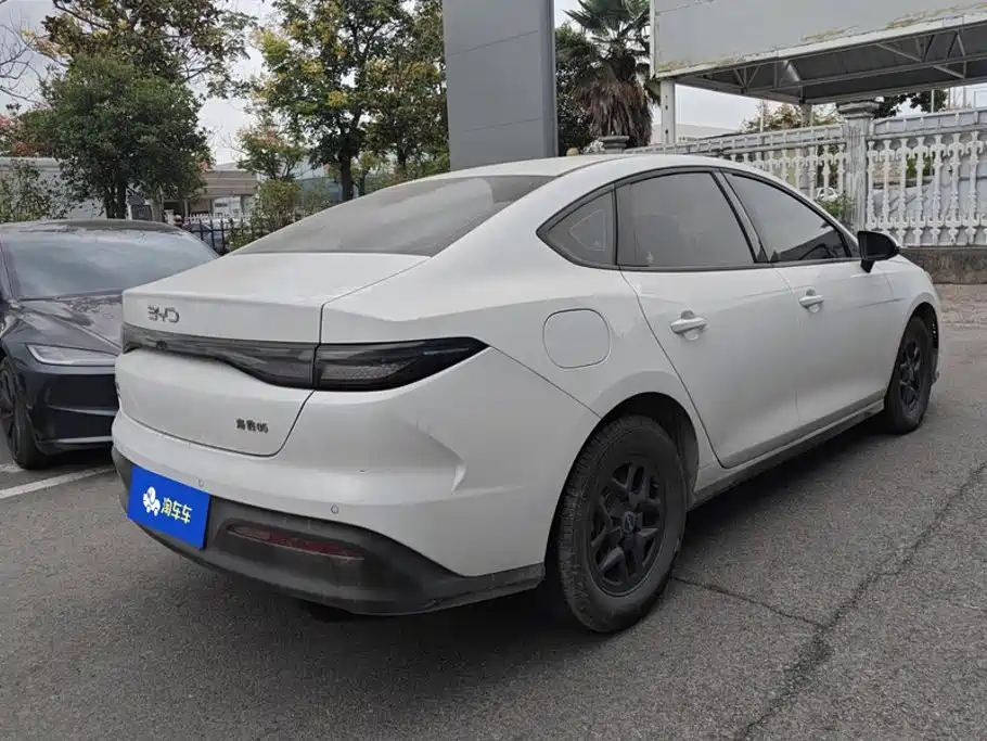 BYD Seal 05 DM-i — миниатюра 3