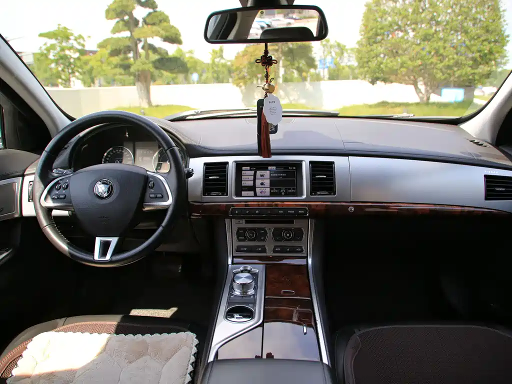 Jaguar XF 2015 XF 2.0T Sportbrake Luxury