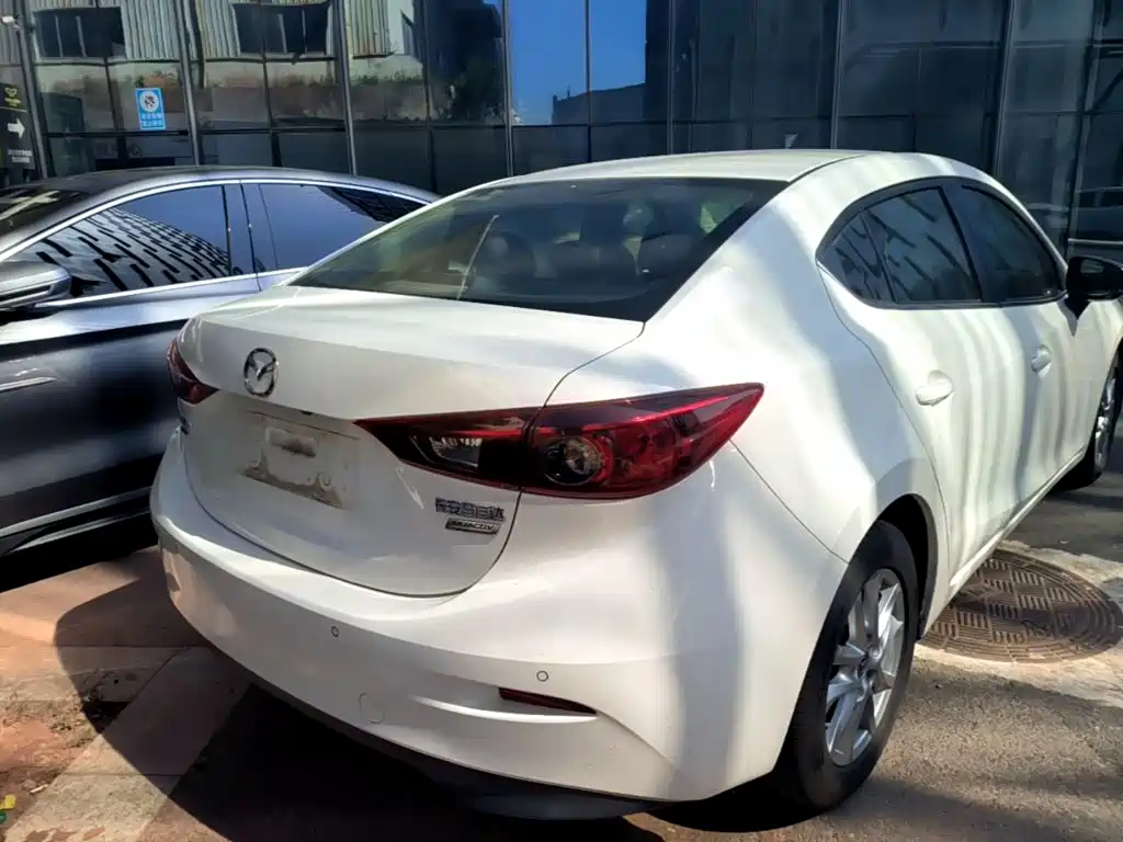 Mazda 3 Axela — миниатюра 7