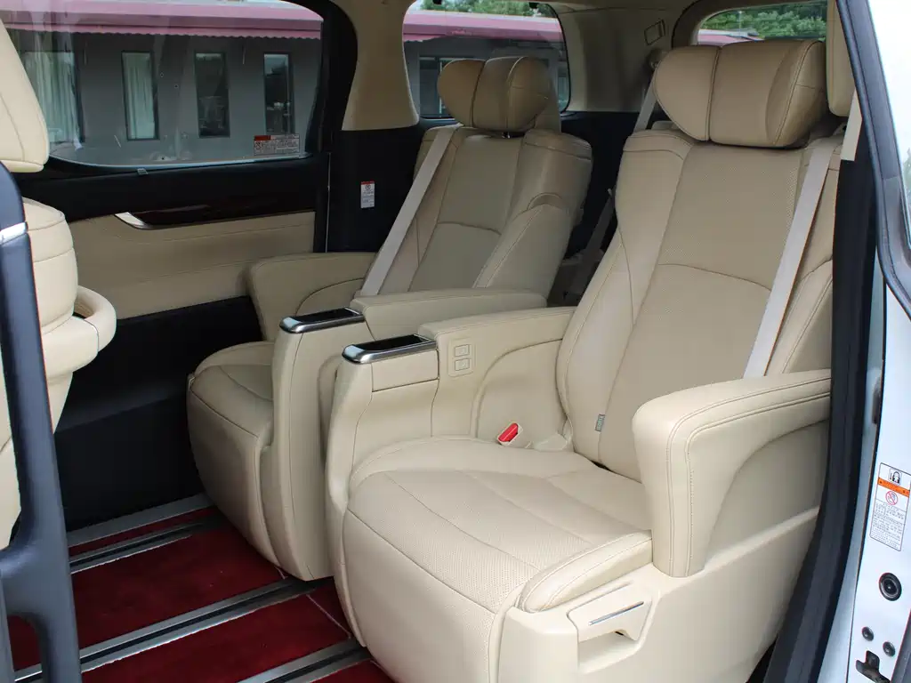 Toyota Alphard 2015 3.5L Luxury