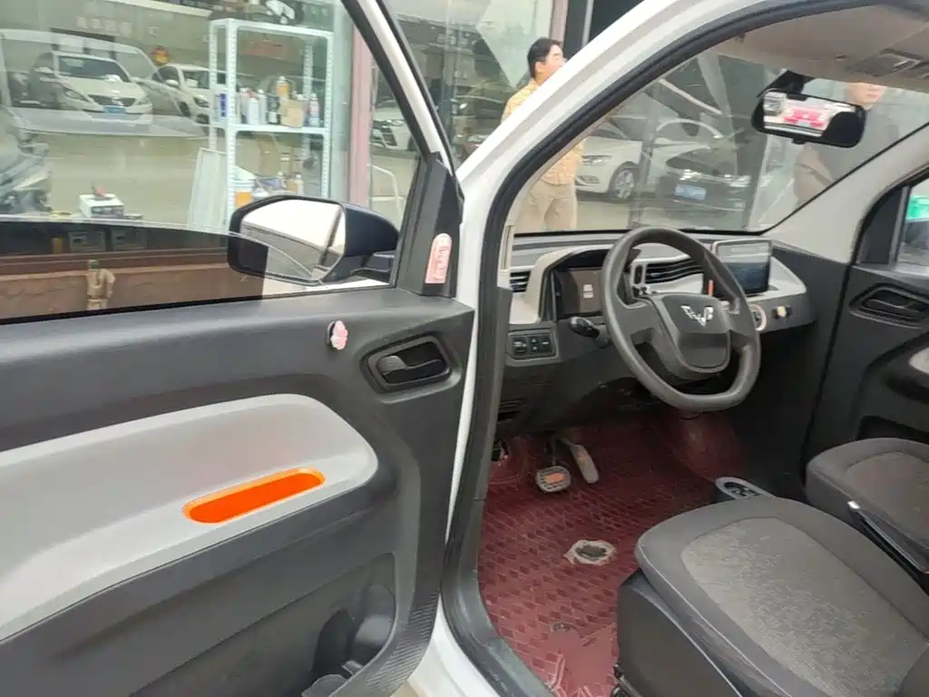 Wuling MINIEV — миниатюра 16