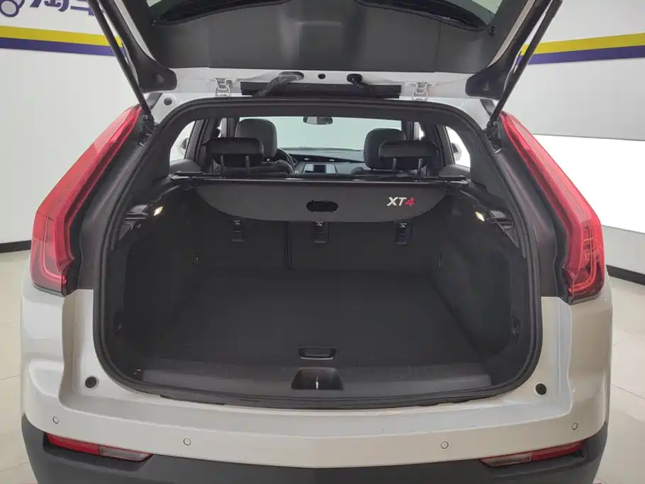 Cadillac XT4 — миниатюра 4