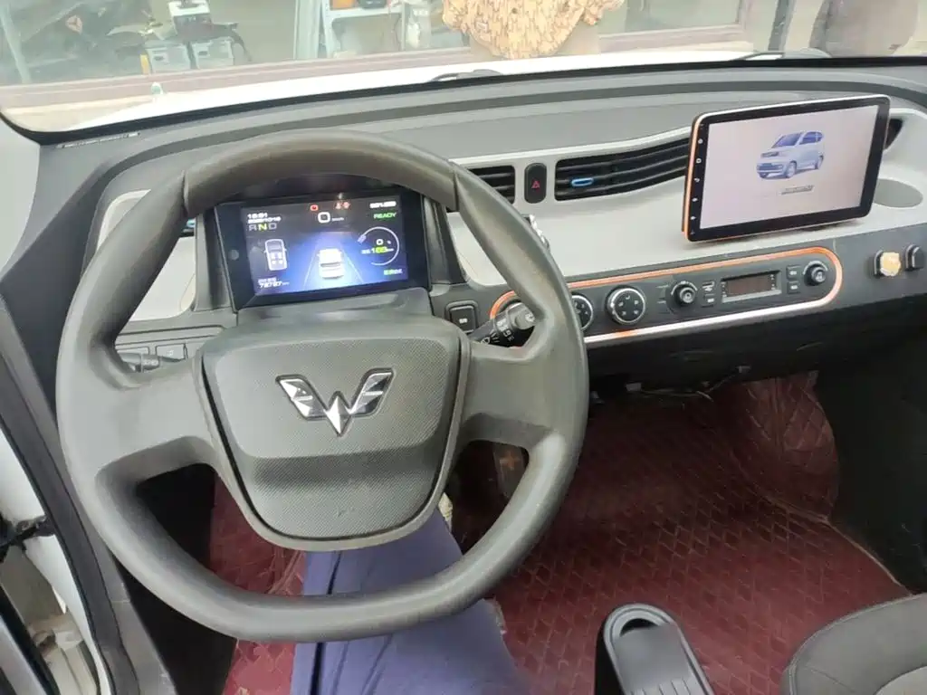 Wuling MINIEV — миниатюра 10