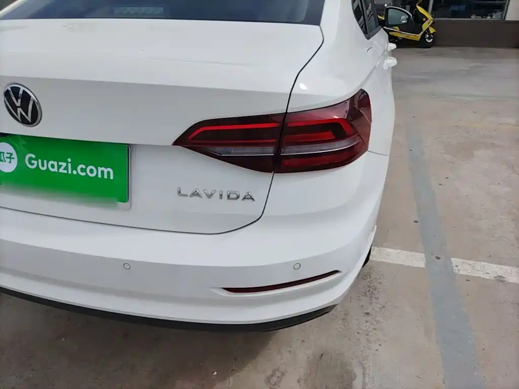 Volkswagen Lavida — миниатюра 8