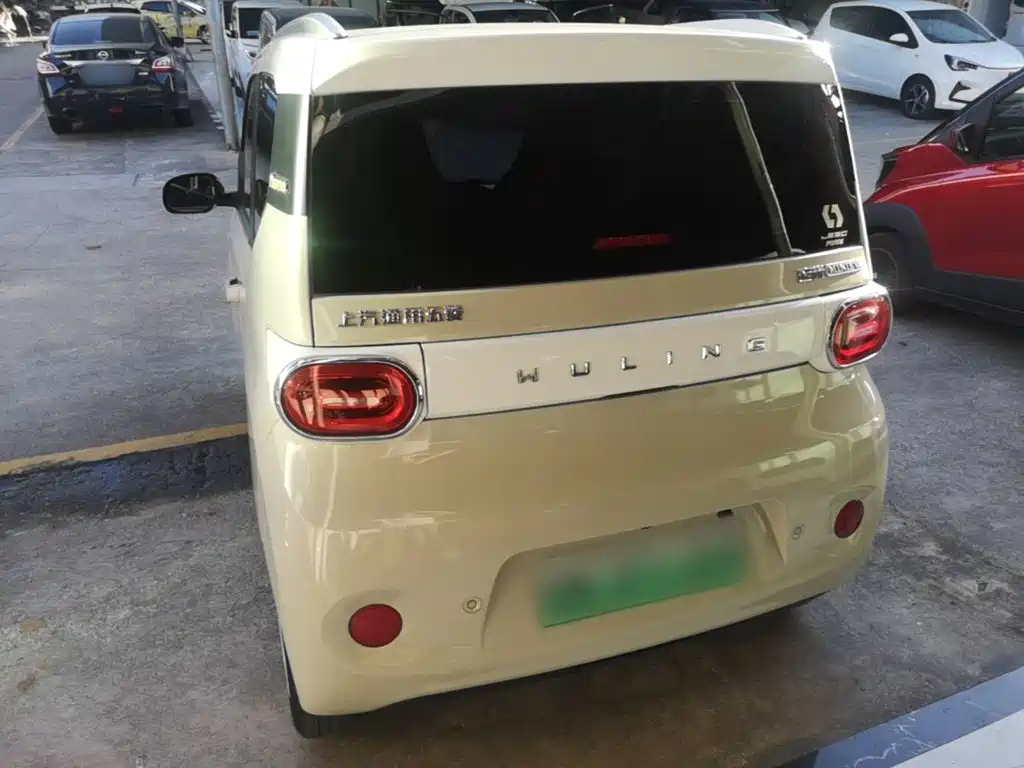 Wuling MINIEV — миниатюра 5