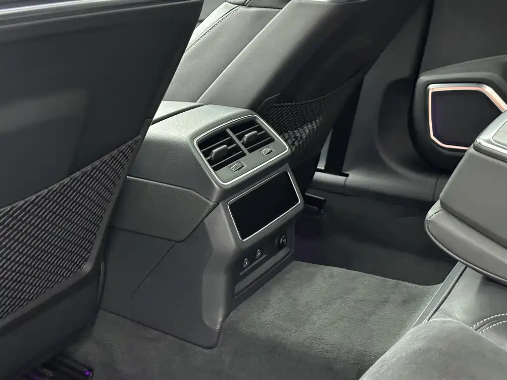 Audi A7L — миниатюра 19