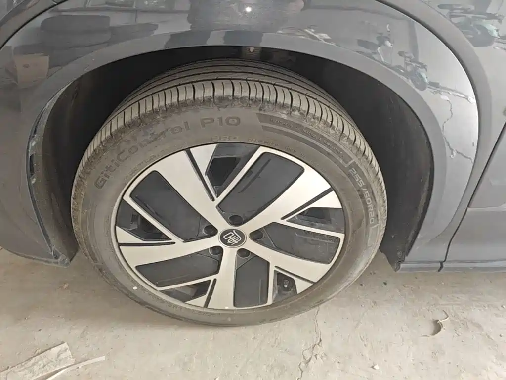 BYD Tang L — миниатюра 23