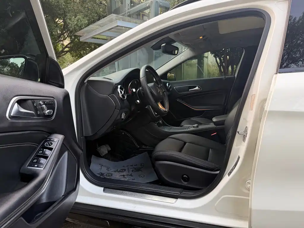 Mercedes-Benz GLA — миниатюра 4