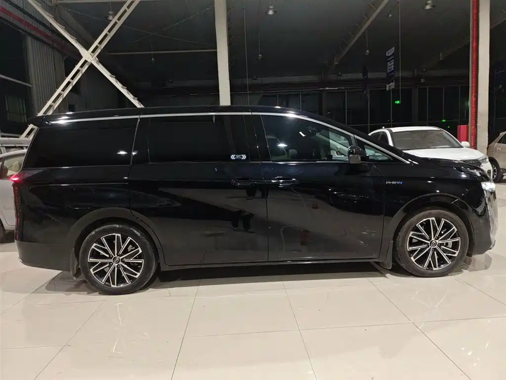 GAC TRUMPCHI E8 NEW ENERGY