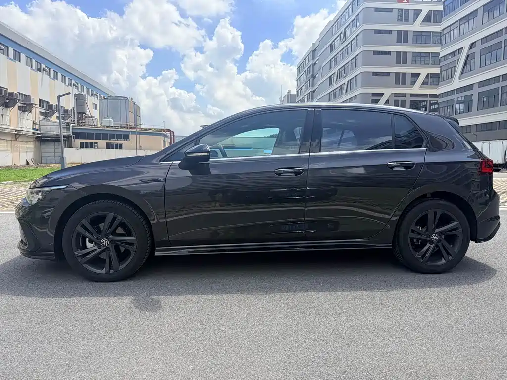 Volkswagen Golf 2023 280TSI DSG R-Line