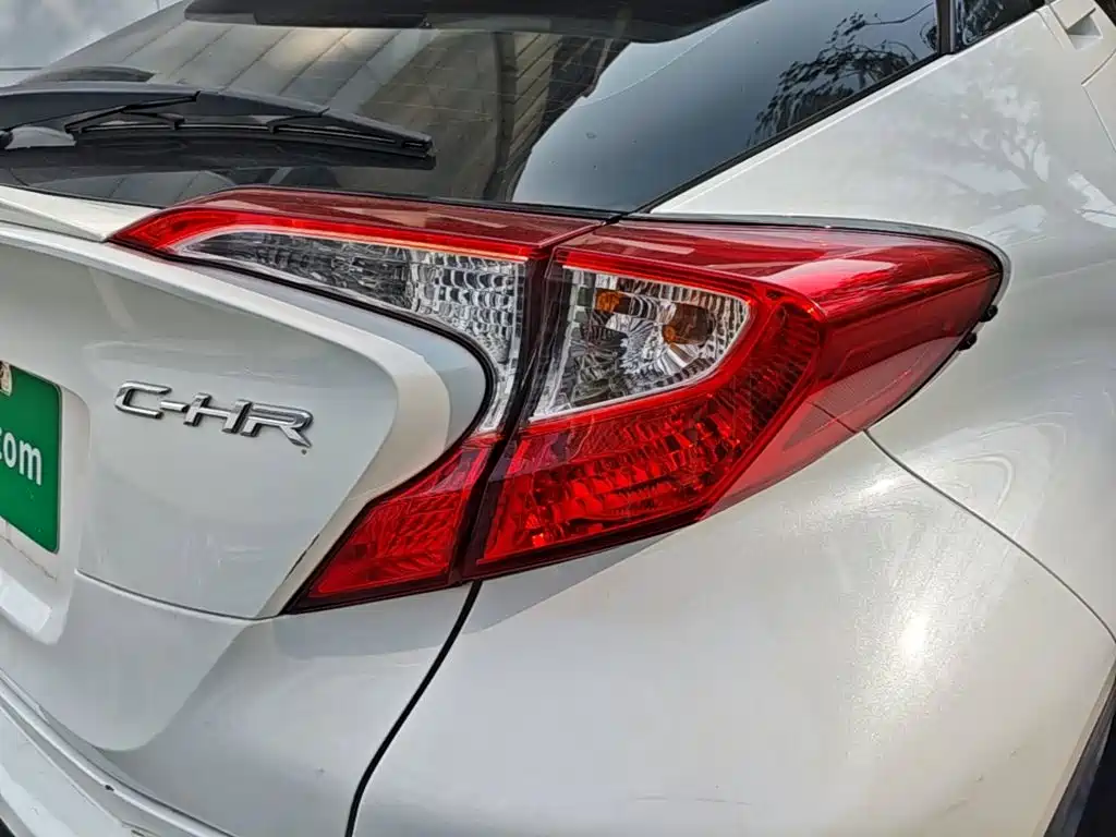 Toyota C-HR — миниатюра 8