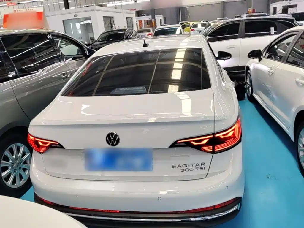 Volkswagen Sagitar — миниатюра 6