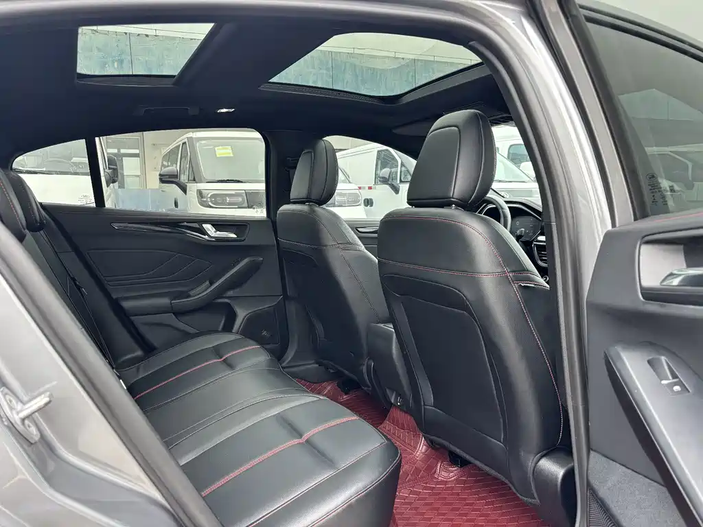 Ford Focus — миниатюра 18