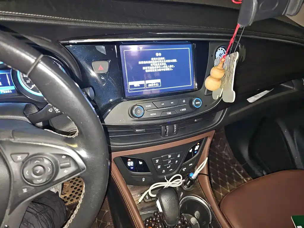 Buick Envision Plus — миниатюра 9