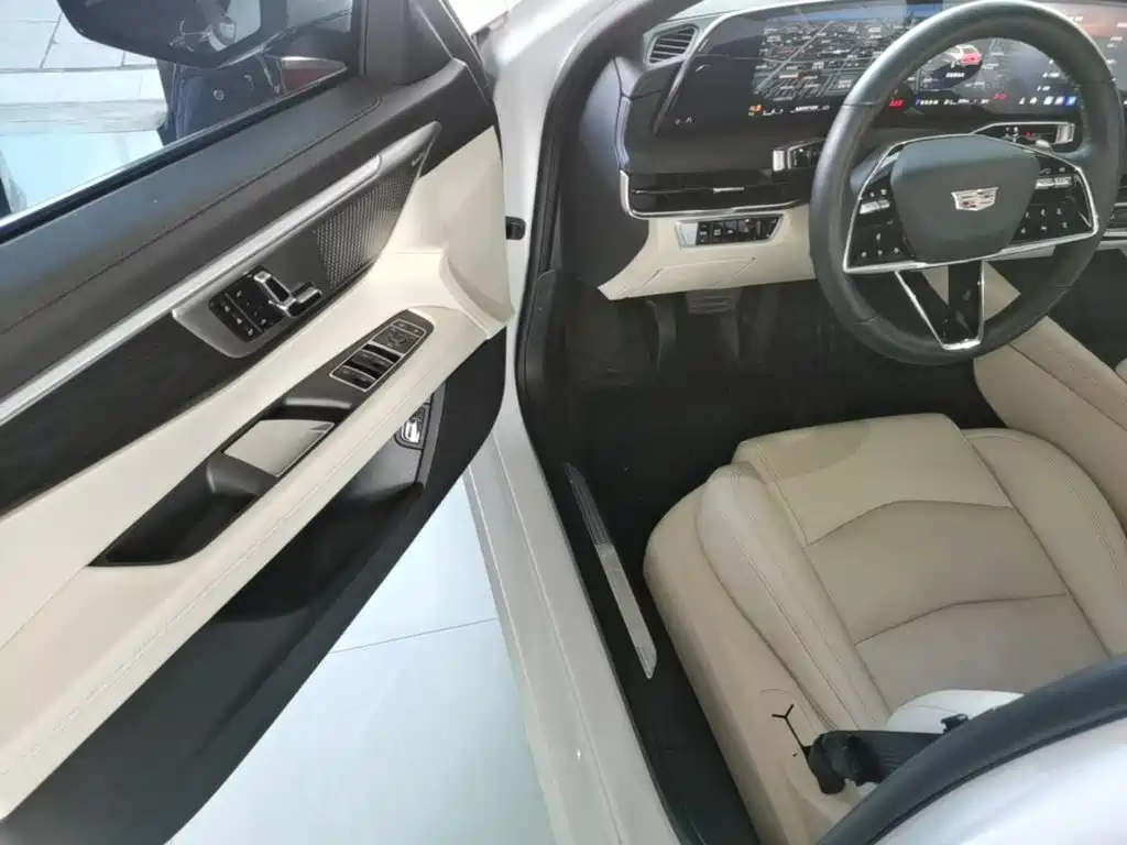 Cadillac CT6 — миниатюра 16