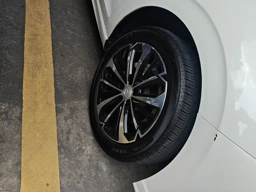 Changan Eado — миниатюра 8
